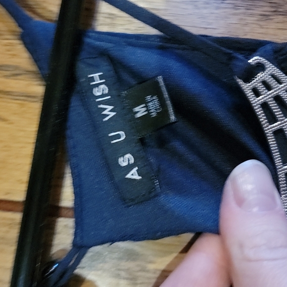 Dress - Picture 5 of 10